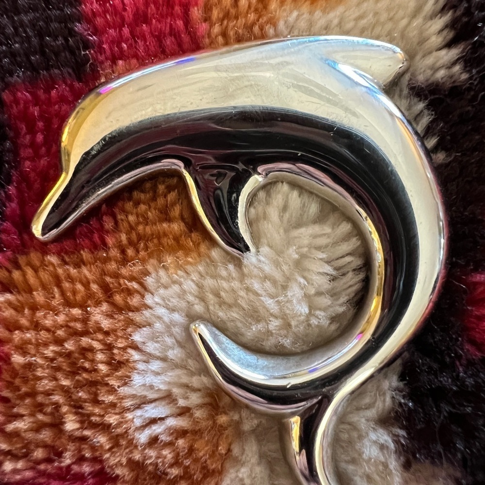 ❤️ Sterling Dolphin Pin Brooch Heavy 13.1 gm Marked OB Like New / Vintage